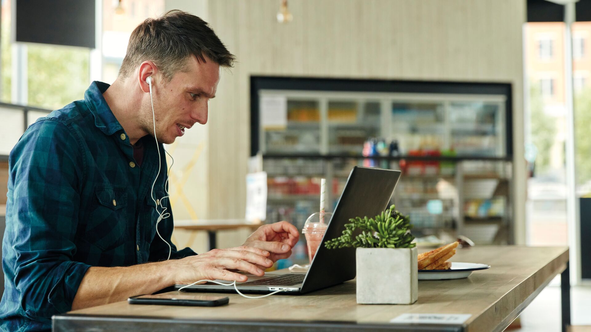 Kurumlar İçin Ücretsiz Siber Güvenlik Eğitimleri