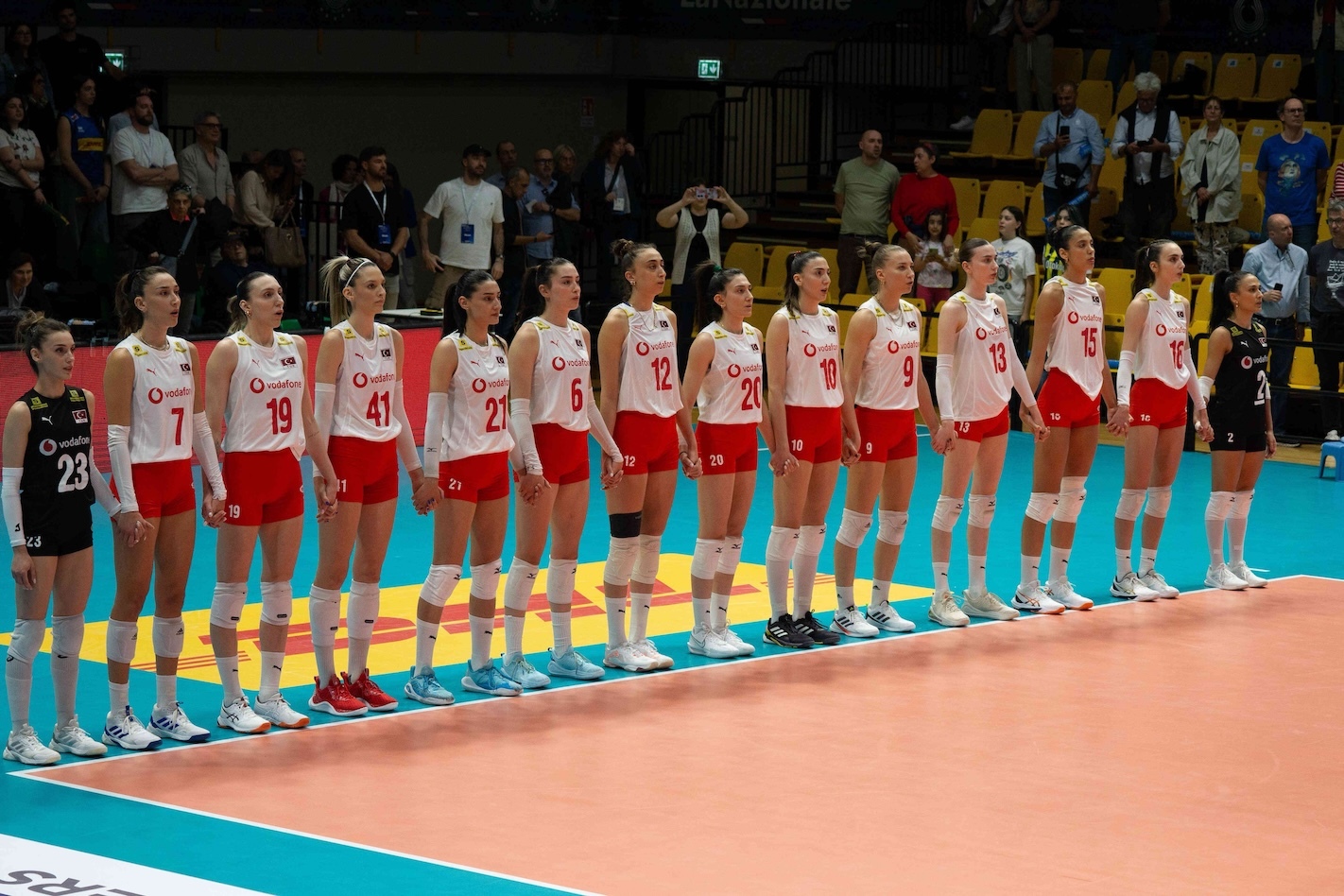 2025 Kadınlar Voleybol Milletler Ligi: Turnuva Rehberi