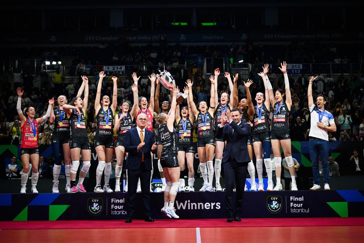 Voleybolda Servis Nasıl Atılır? Servis Kuralları ve Teknikleri