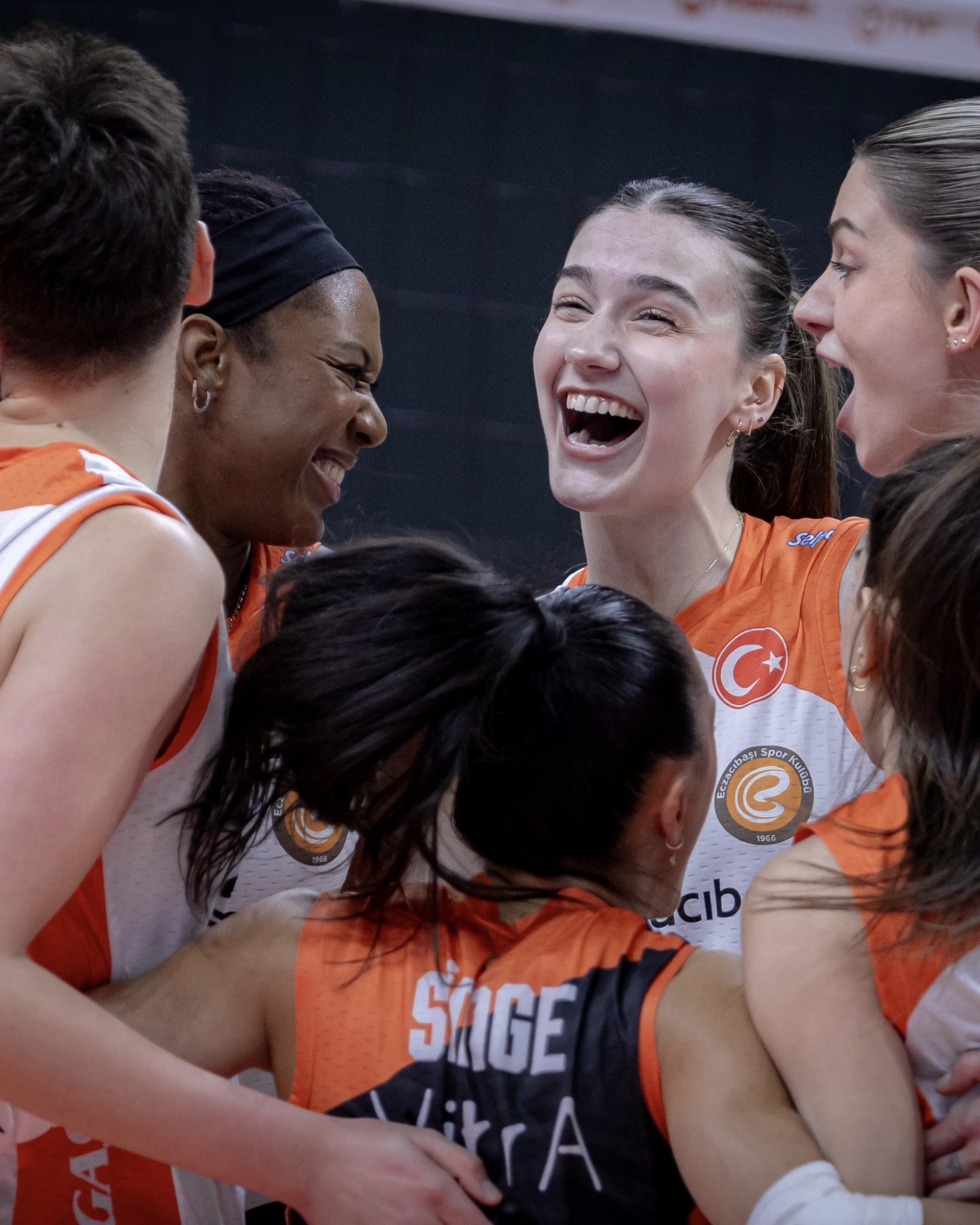 Vodafone Sultanlar Ligi’nde Neler Oluyor?