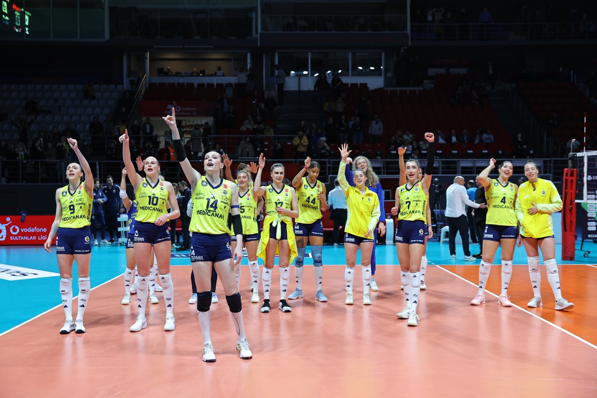 Vodafone Sultanlar Ligi’nde Neler Oluyor?