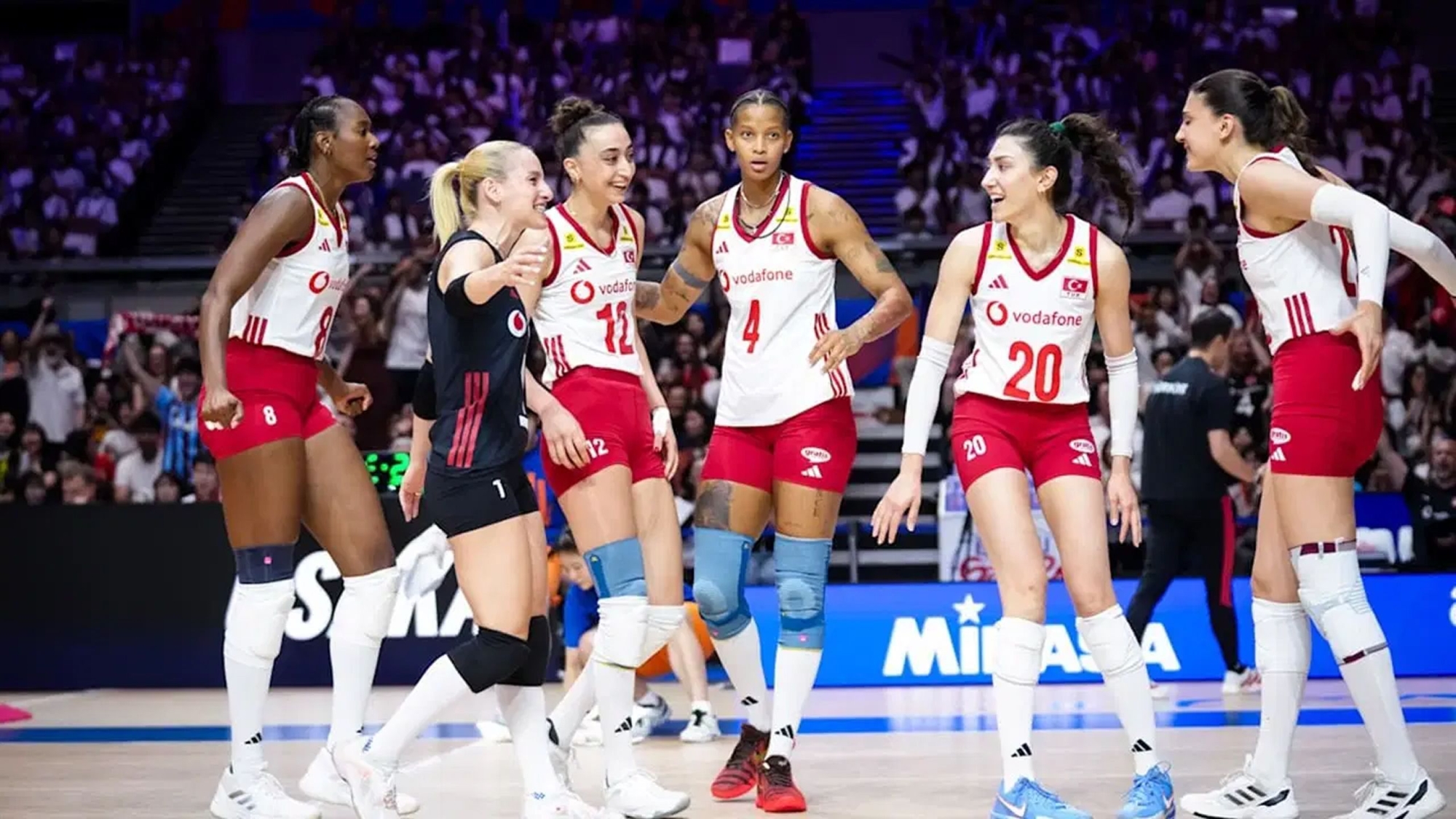 VNL Final Haftası: Filenin Sultanları Şampiyonluk Yolunda